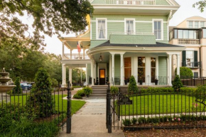 Grand Victorian Bed & Breakfast